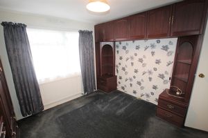 DOUBLE BEDROOM - click for photo gallery